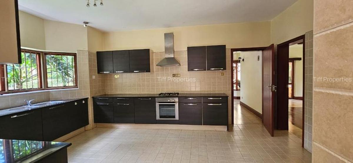4 Bed Townhouse in Runda - 2