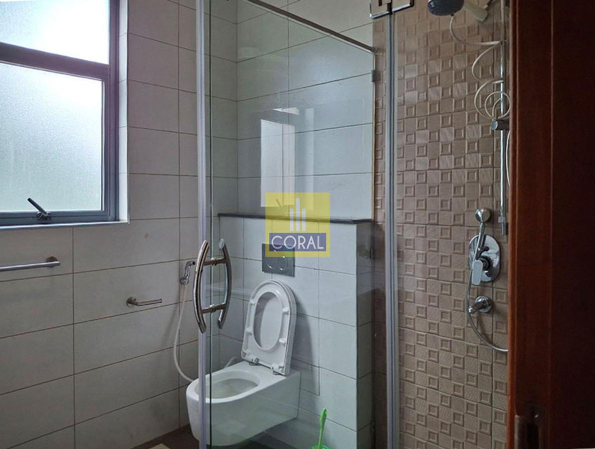 3 Bed Apartment with Lift in Parklands - 13