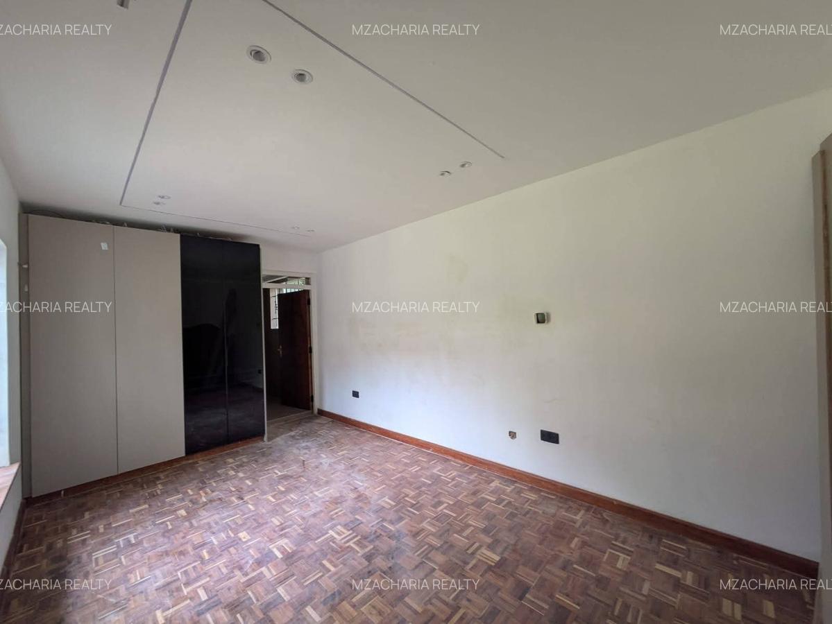 4 Bed House with En Suite in Muthaiga - 18