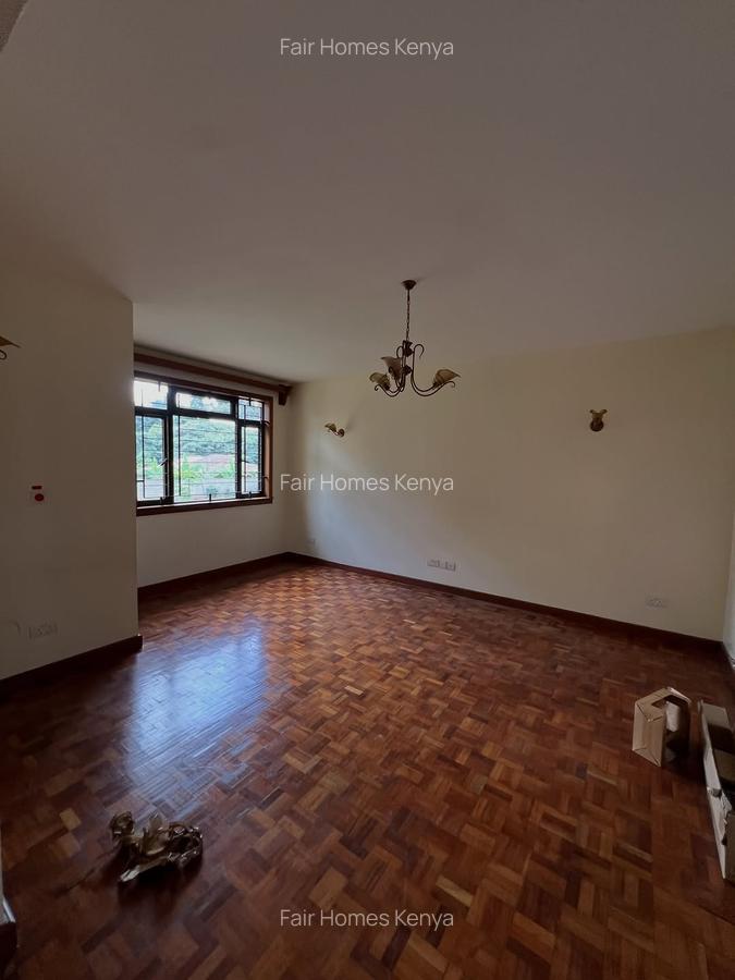 5 Bed Townhouse with En Suite at Gitanga Road - 3