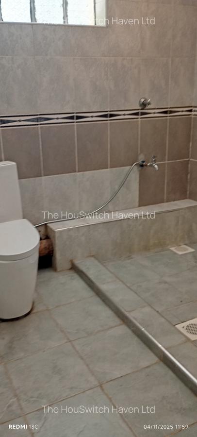 5 Bed House with En Suite at Off Redhill Road - 16