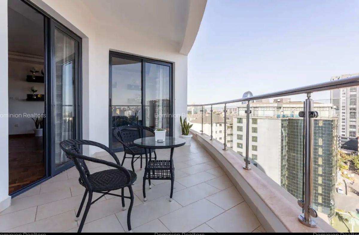 Serviced 2 Bed Apartment with En Suite at Lantana Road - 11