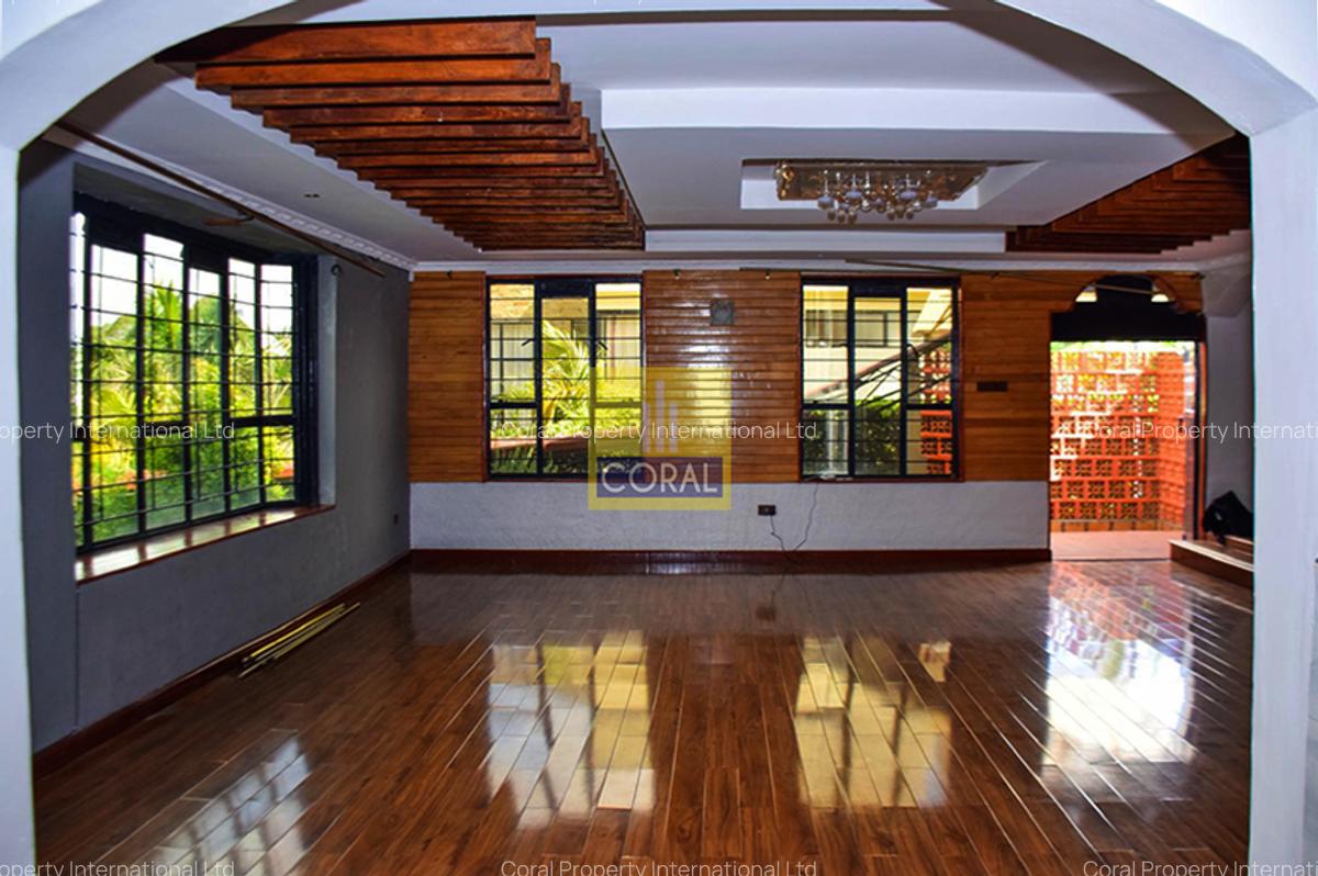 4 Bed House in Kiambu Road - 9