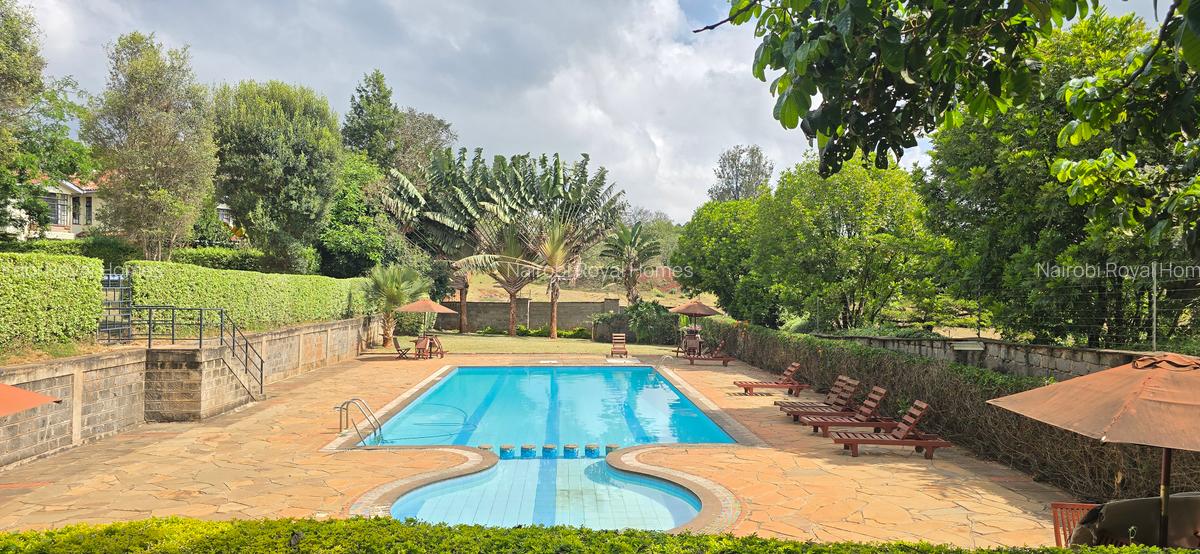 4 Bed House with En Suite at Rosslyn Heights - 13