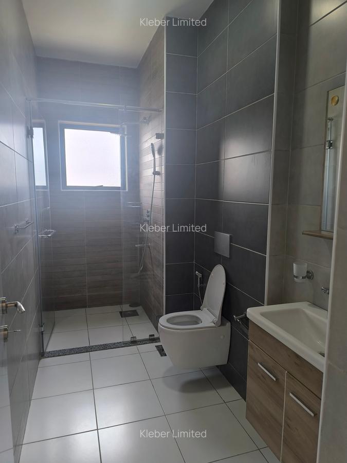 2 Bed Apartment with En Suite in Lavington - 13