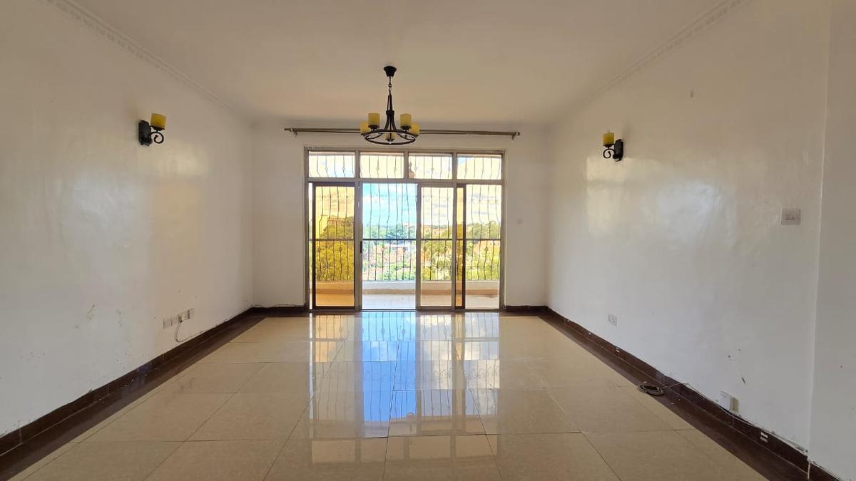 3 Bed Apartment with En Suite in Lavington - 1