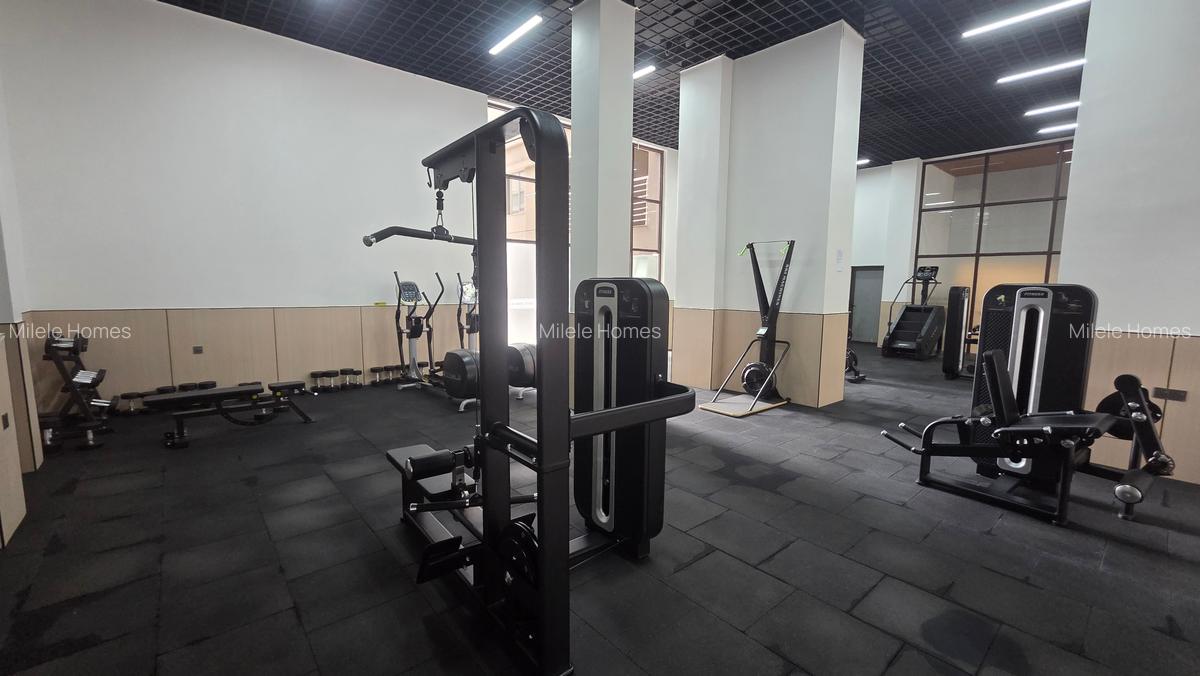 Serviced 3 Bed Apartment with En Suite at Riverside Drive - 15