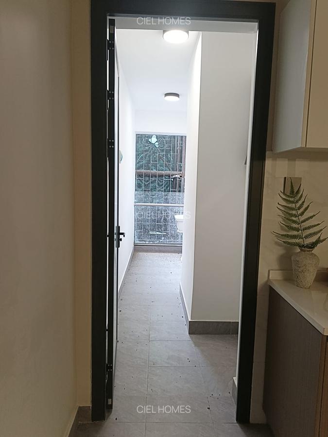 3 Bed Apartment with En Suite at Wood Avenue - 7