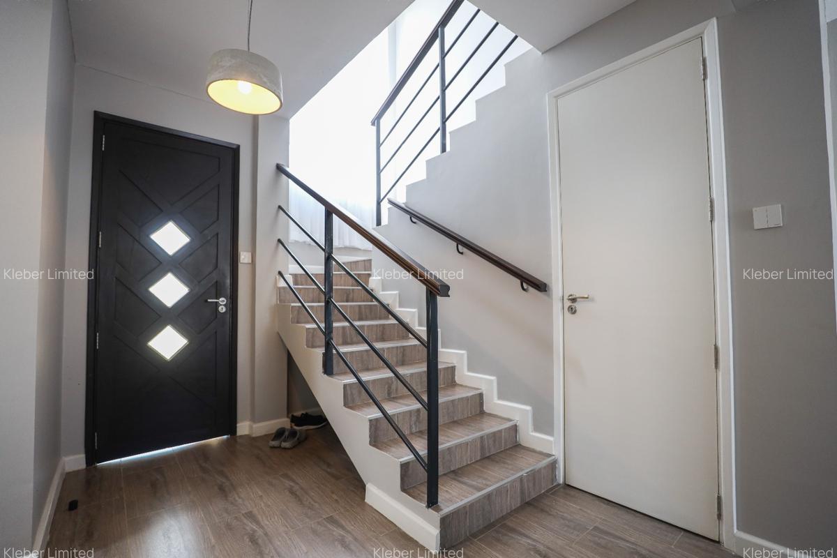 4 Bed Townhouse with En Suite in Kitengela - 7