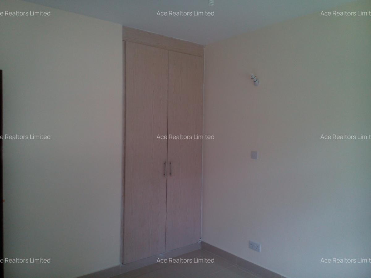 2 Bed Apartment with En Suite at Ojijo Road - 8