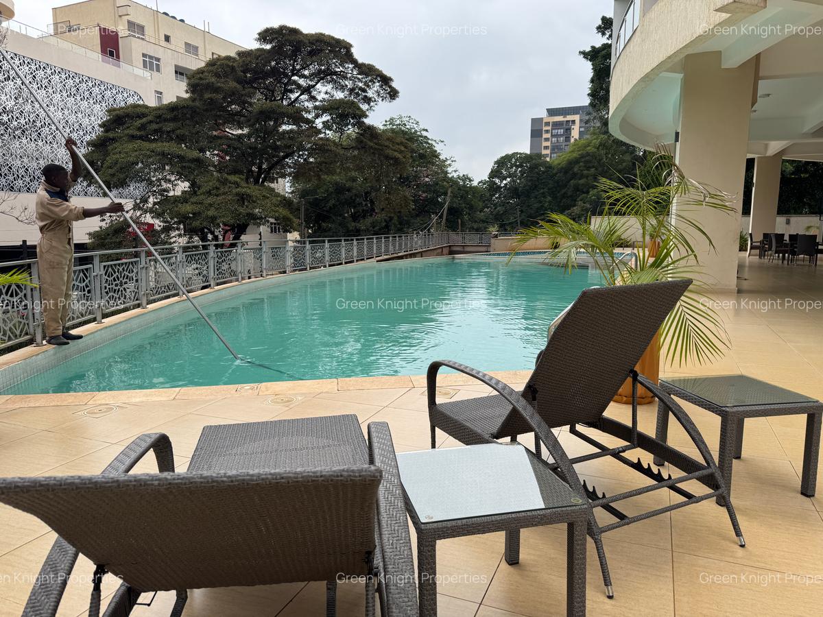 Serviced 2 Bed Apartment with En Suite in Westlands Area - 5