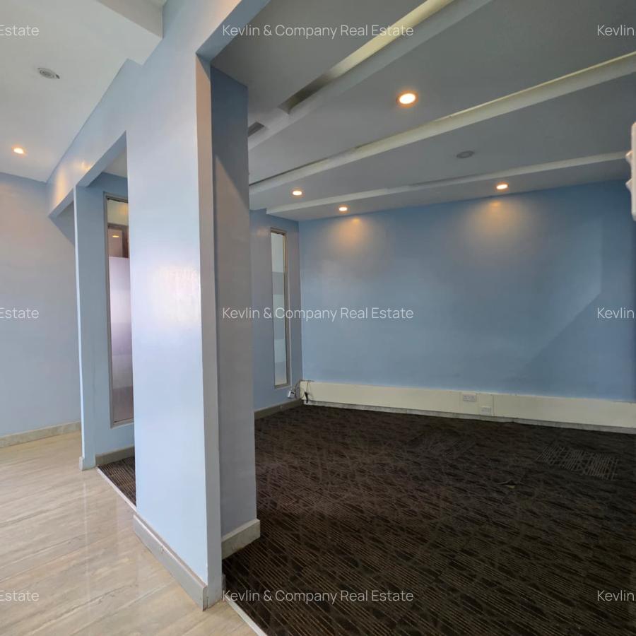 1,242 ft² Commercial Property with Service Charge Included in Westlands Area - 3