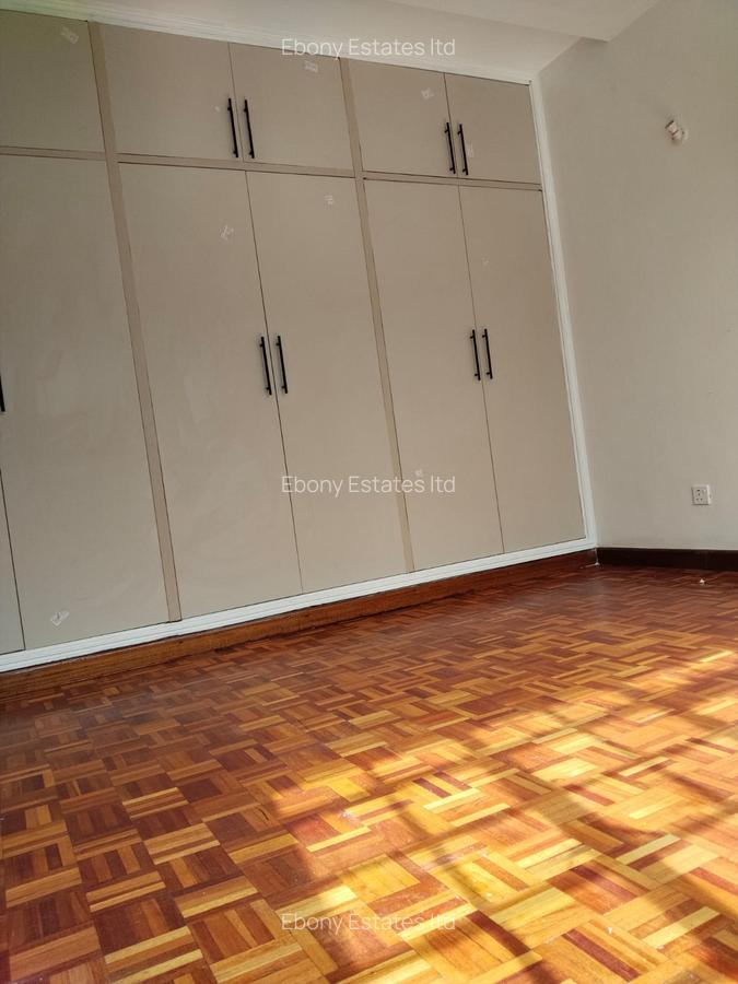 4 Bed Townhouse with En Suite in Lavington - 4