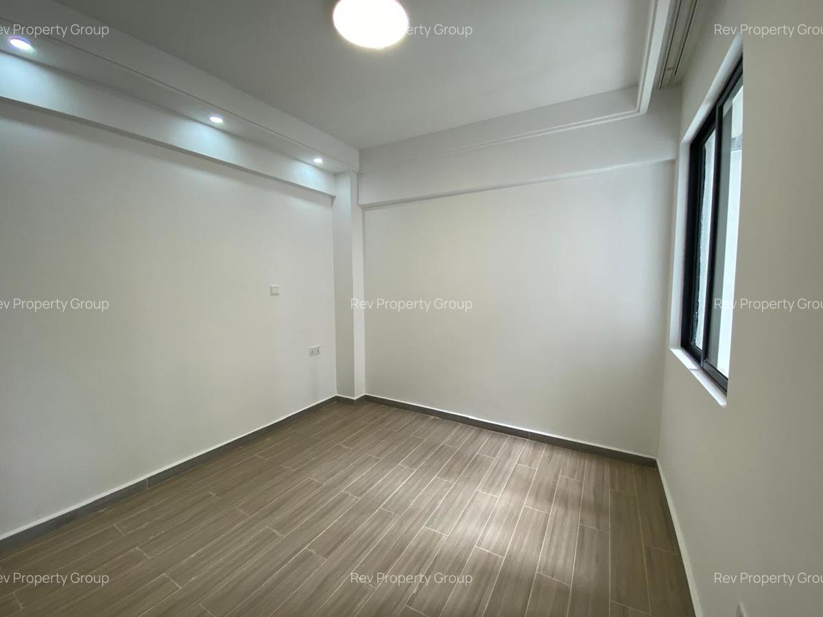 2 Bed Apartment with En Suite in Riverside - 6