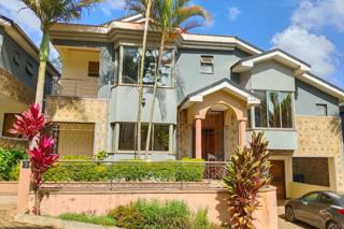 4 Bed Townhouse with En Suite in Westlands Area - 1