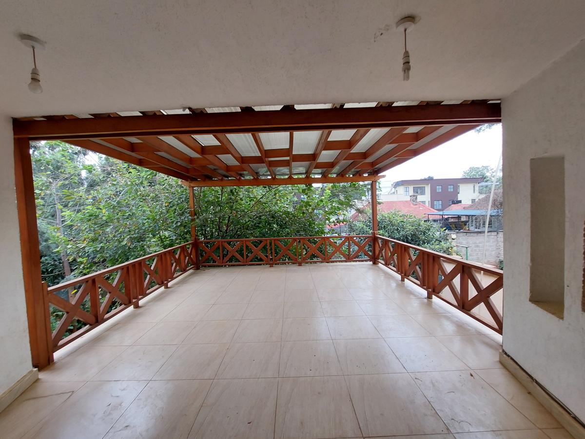 5 Bed Townhouse with En Suite at Convent Drive - 17