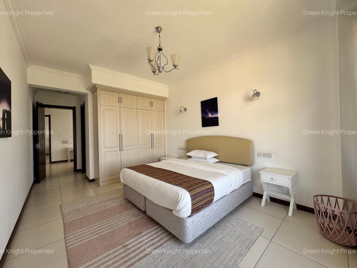 Serviced 3 Bed Apartment with En Suite in Westlands Area - 13