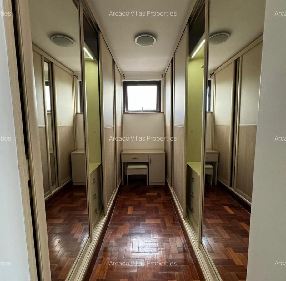 3 Bed Apartment with En Suite in Riverside - 10