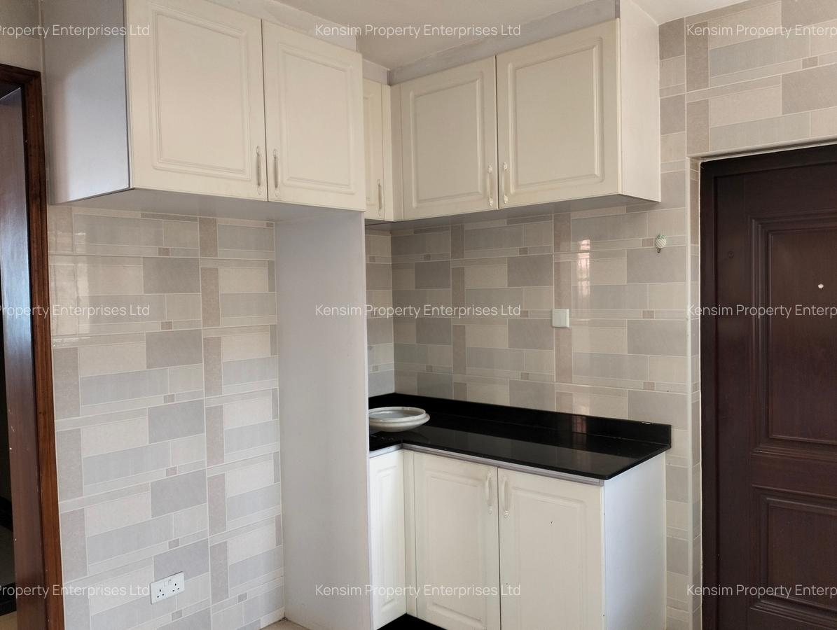 5 Bed Townhouse with En Suite in Lavington - 8