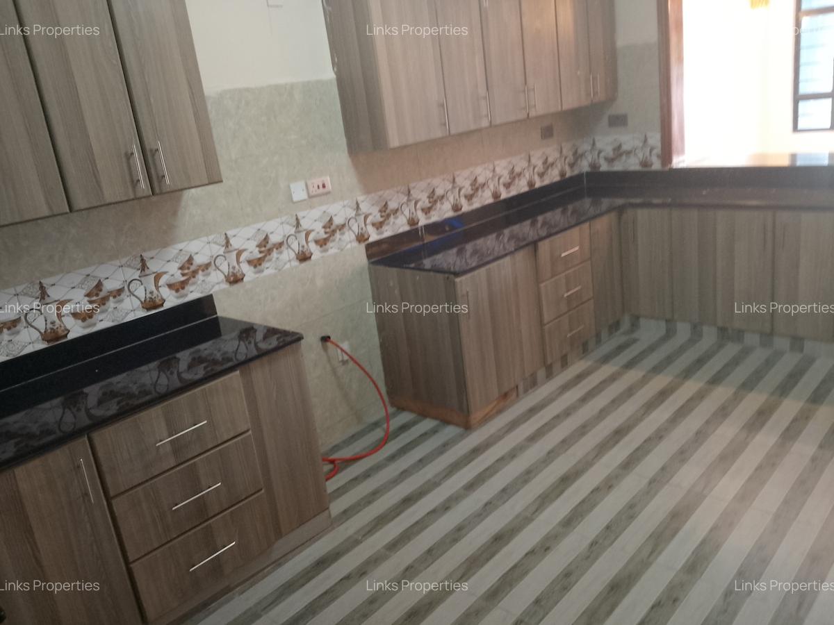 6 Bed Townhouse with En Suite at Karen - 7