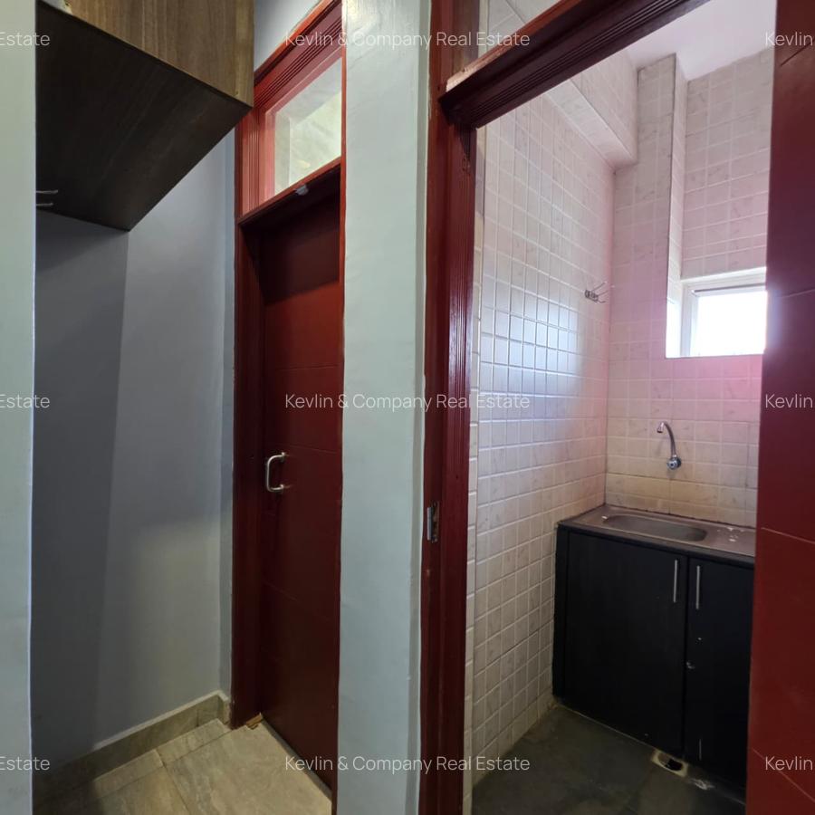 1,242 ft² Commercial Property with Service Charge Included in Westlands Area - 7