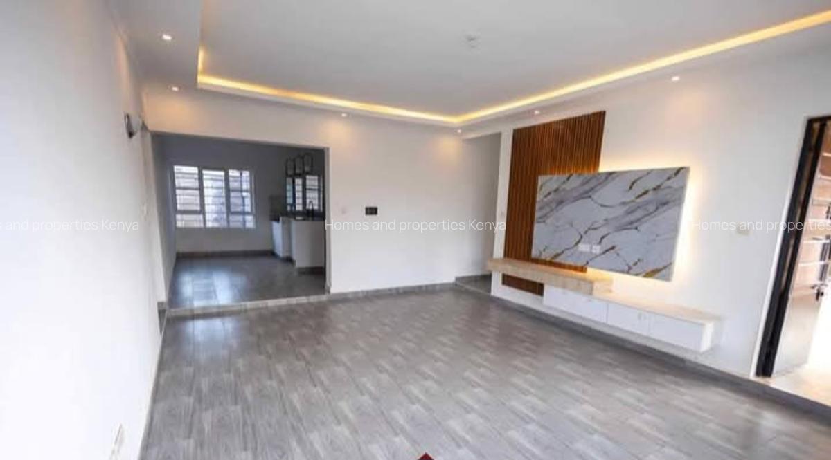 4 Bed House with En Suite in Kenyatta Road - 4