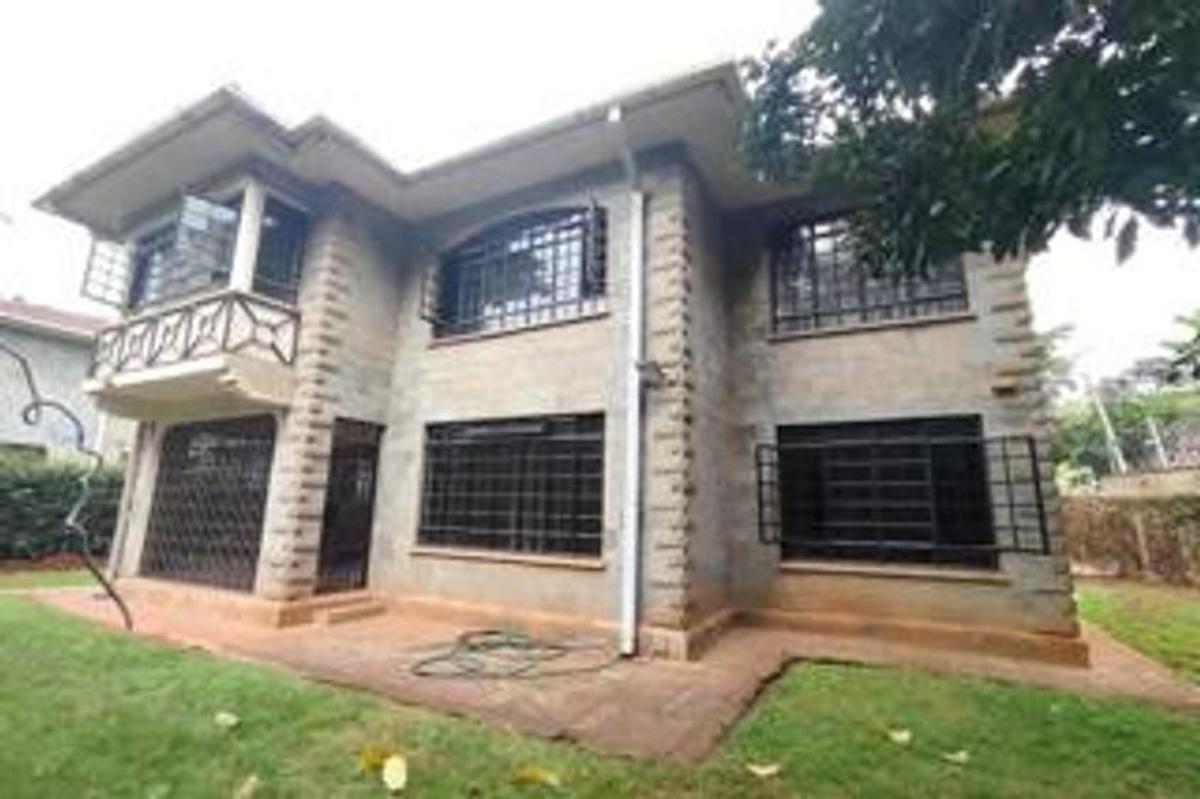 4 Bed Townhouse with En Suite in Lavington - 1