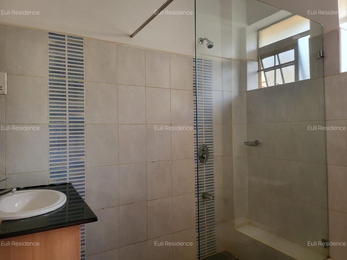 5 Bed Townhouse with En Suite at Kirawa Rd - 8
