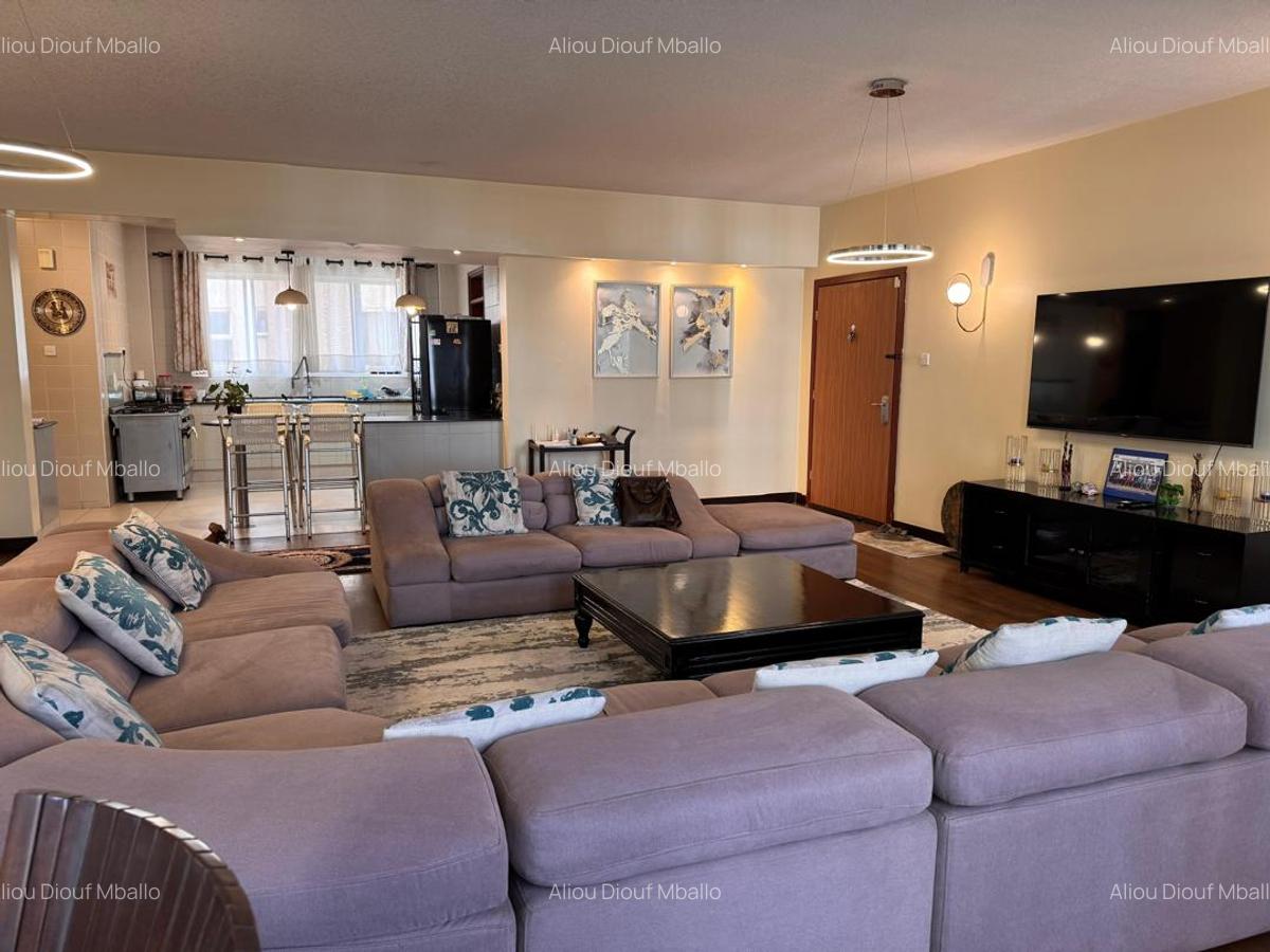 Serviced 3 Bed Apartment with En Suite at Brookside - 4