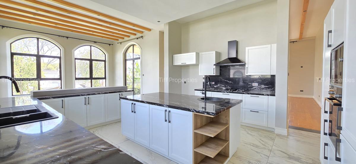 5 Bed Townhouse in Loresho - 5