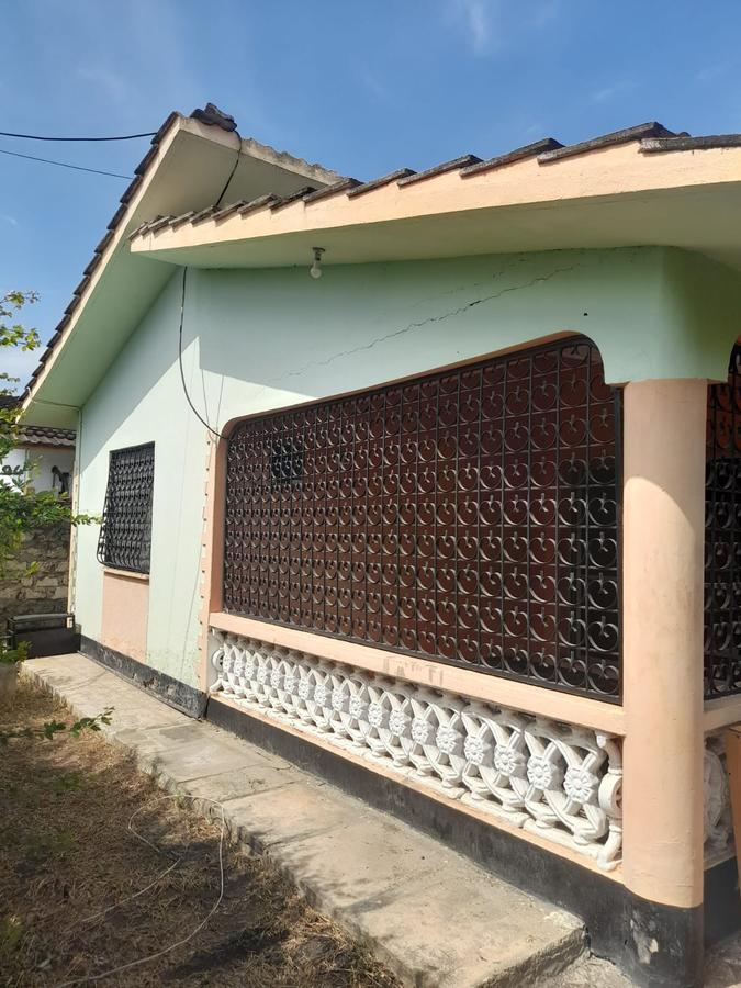 3 Bed House with En Suite in Bamburi - 1