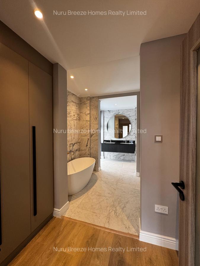 4 Bed Townhouse with En Suite in Runda - 14