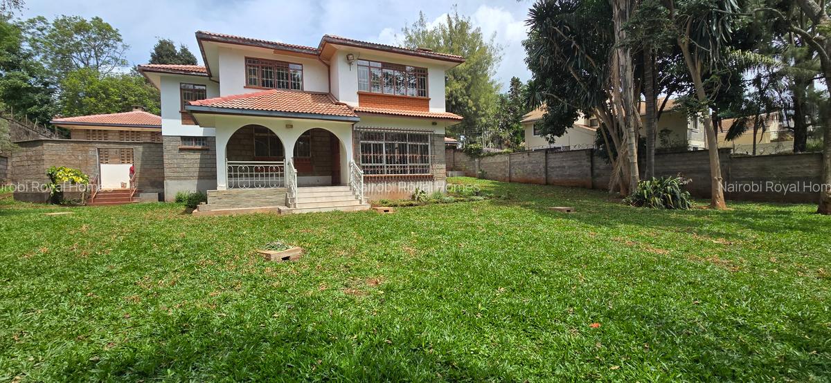 5 Bed House with En Suite at Mimosa Drive - 4