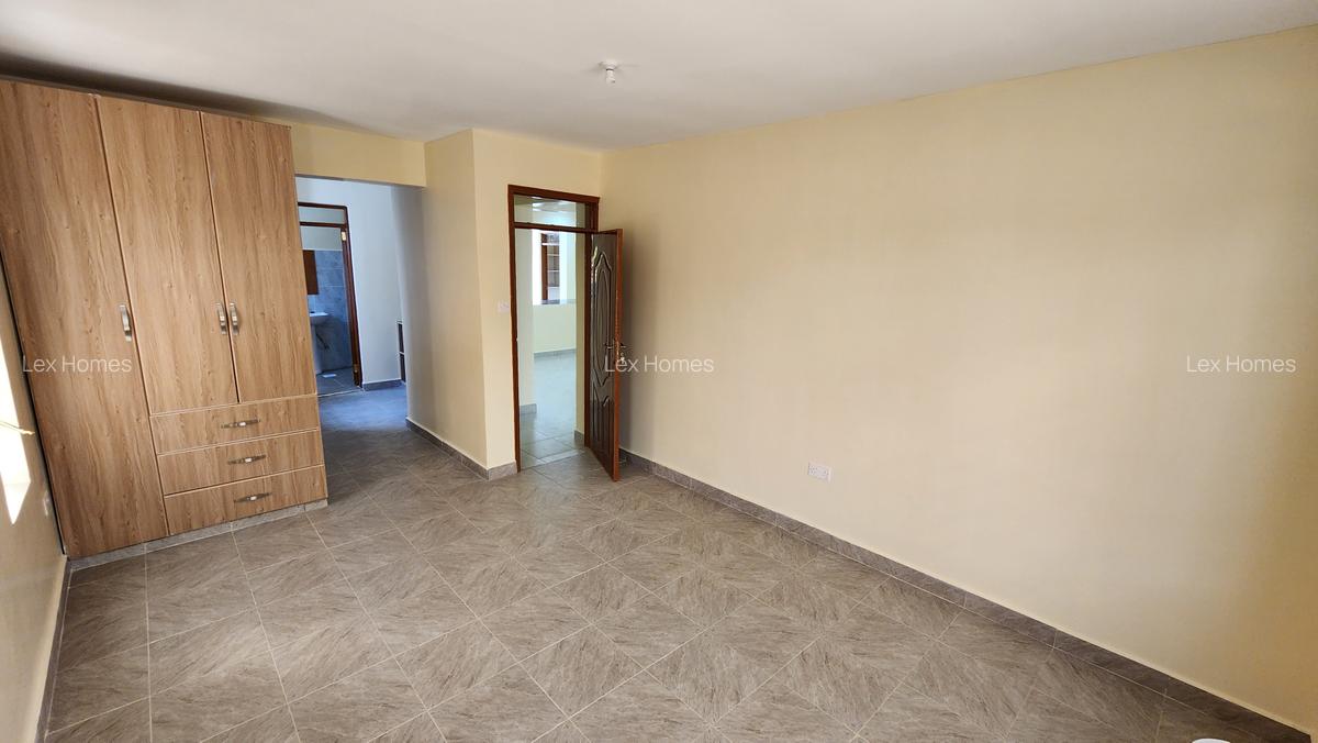 4 Bed House with En Suite at Rimpa Road - 10