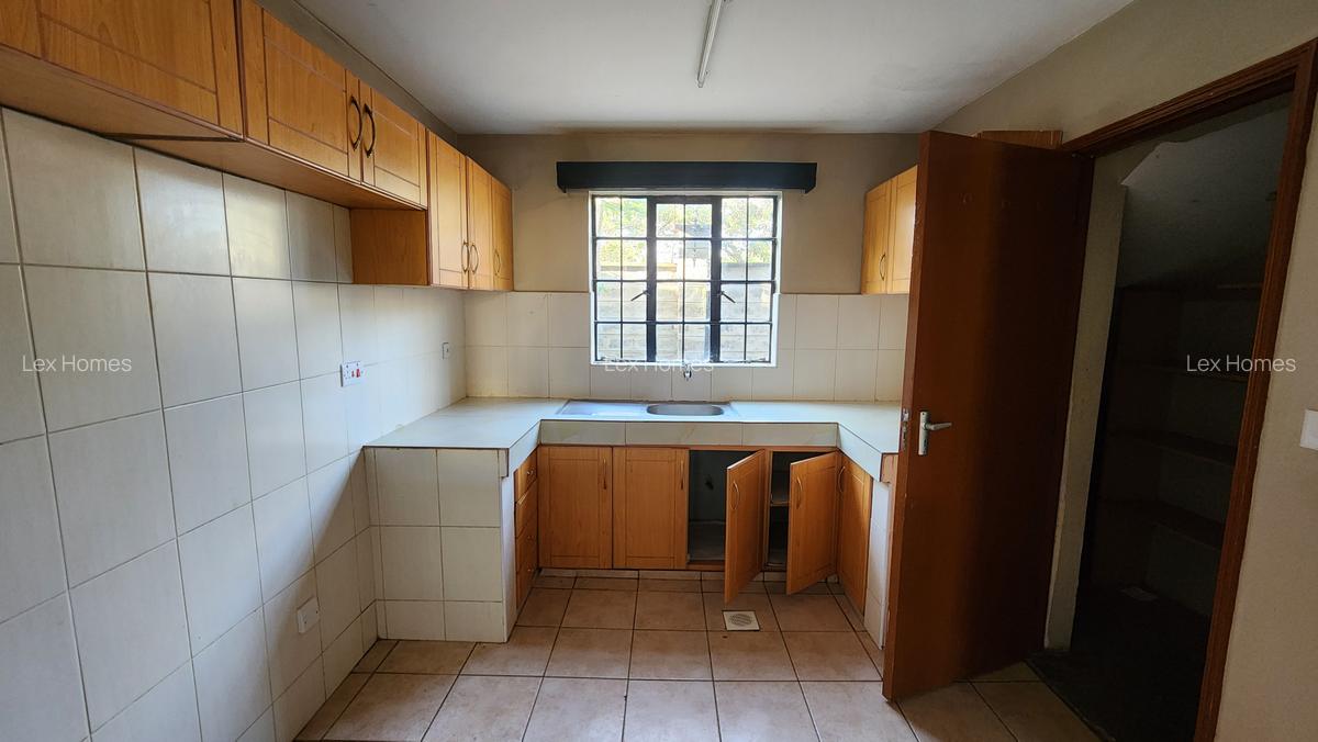 3 Bed Villa with En Suite at Masai Lodge Road - 5