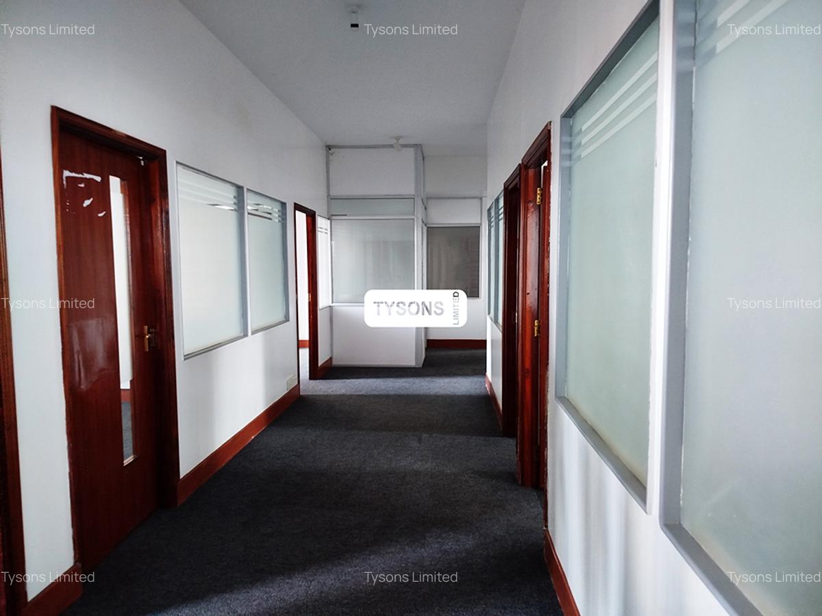 2,900 ft² Office with Backup Generator in Kilimani - 5