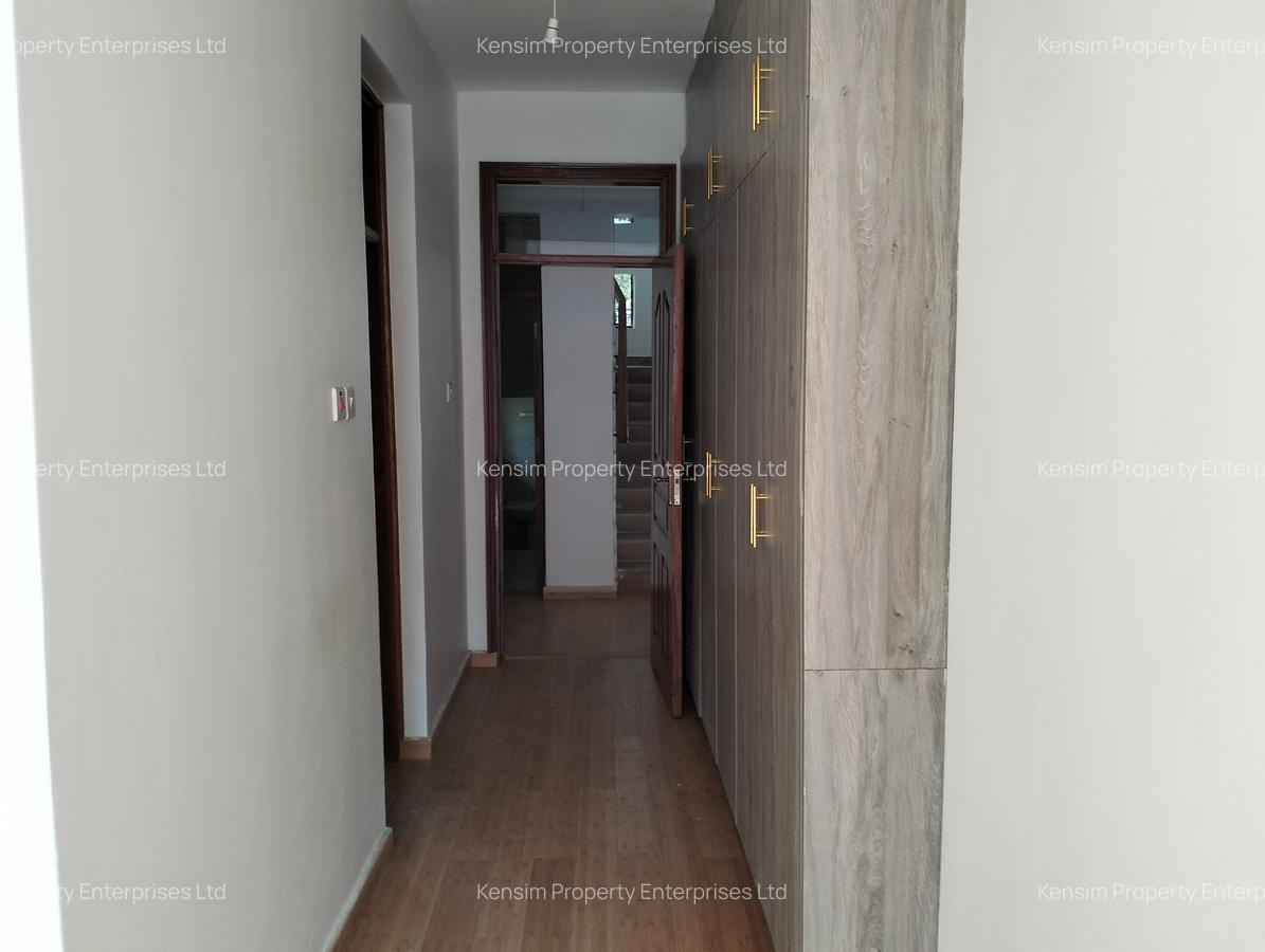 4 Bed Townhouse with En Suite in Lavington - 15