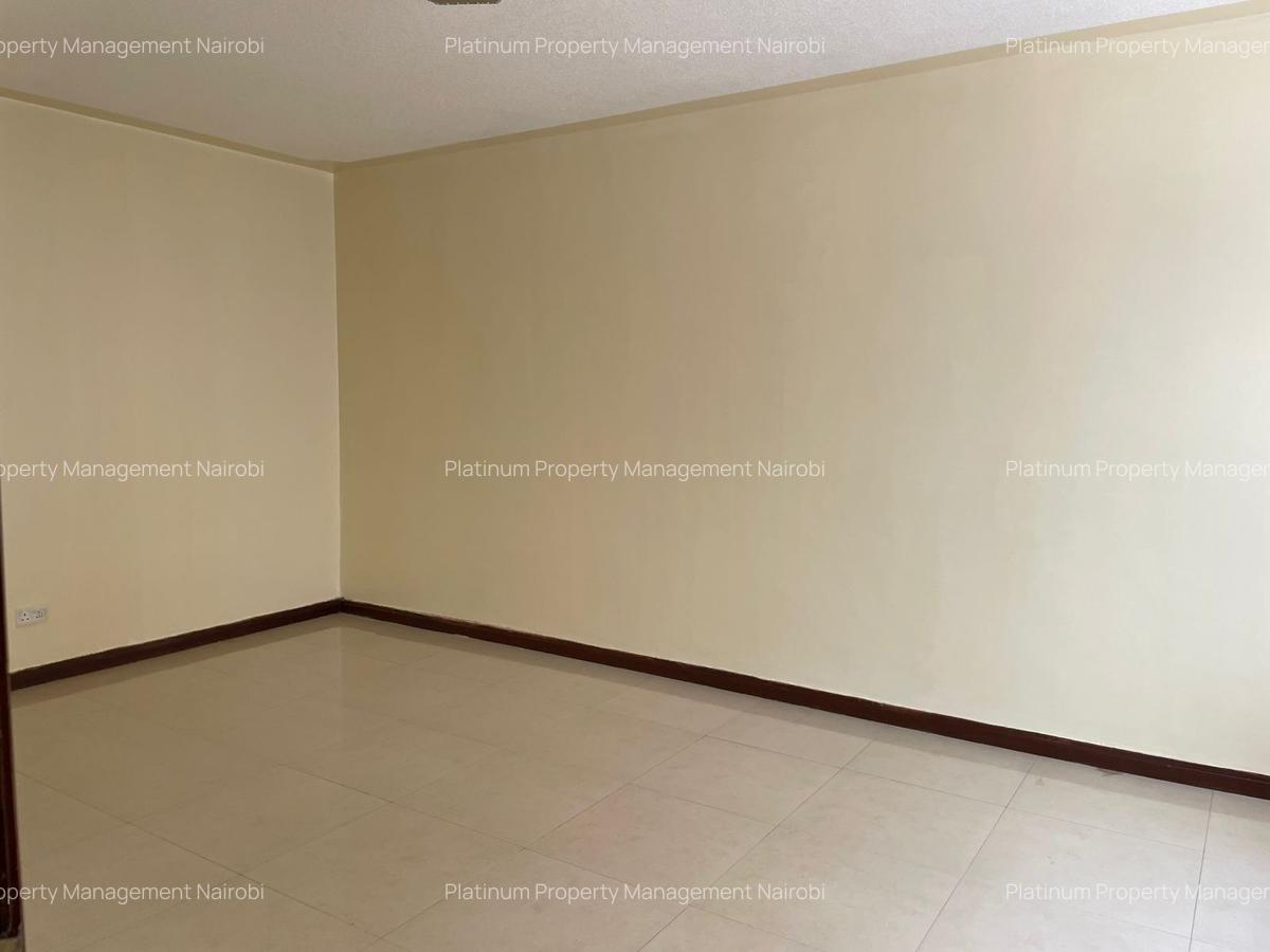 4 Bed House with En Suite at Grevillea Grove - 15