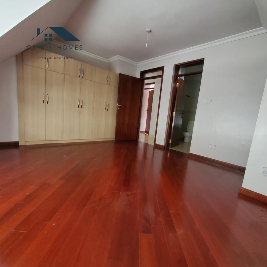 2 Bed Apartment with En Suite at Lavington - 16