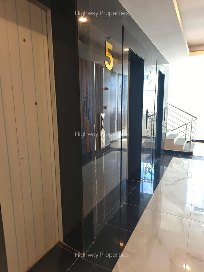 Office with Lift in Kilimani - 3