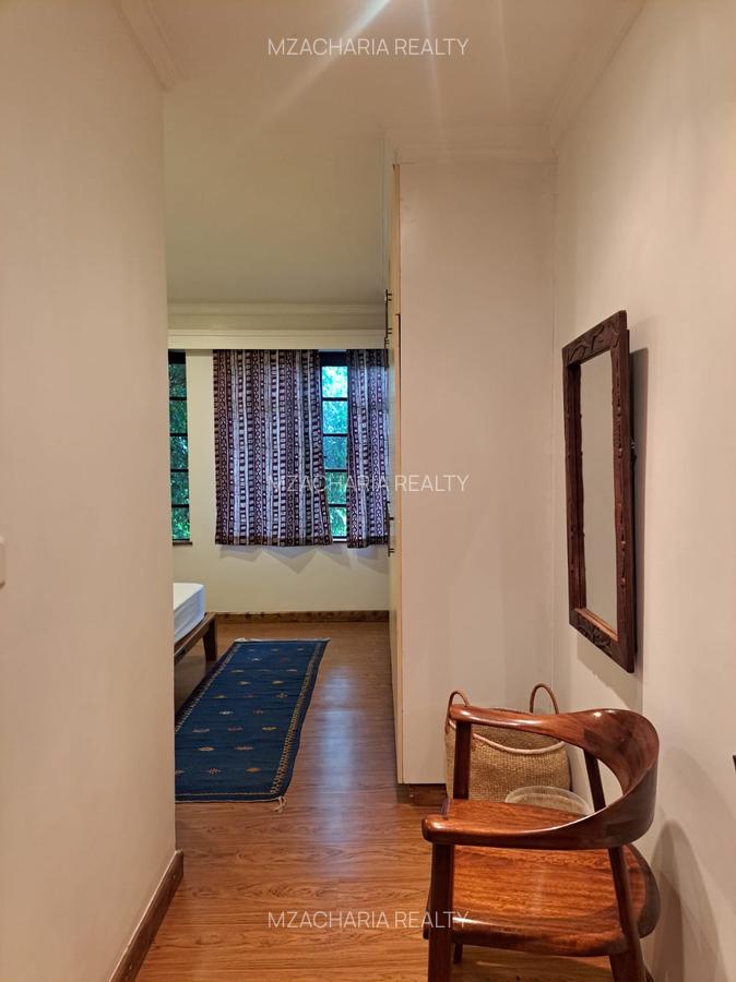 4 Bed Villa with En Suite in Spring Valley - 18