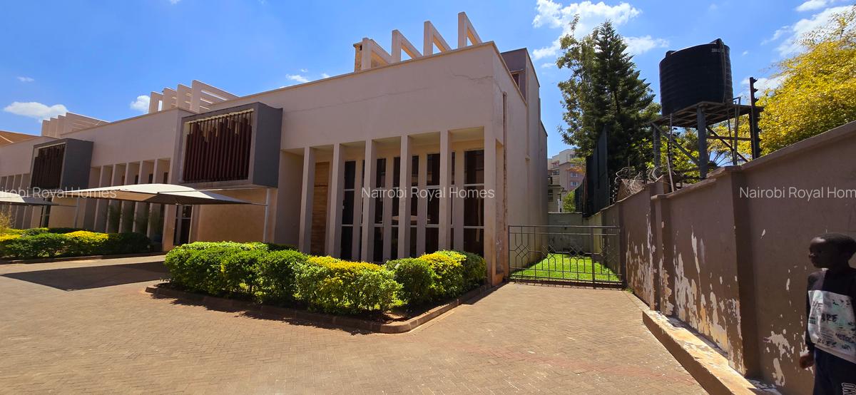 5 Bed Townhouse with En Suite at Muthangari Road - 2