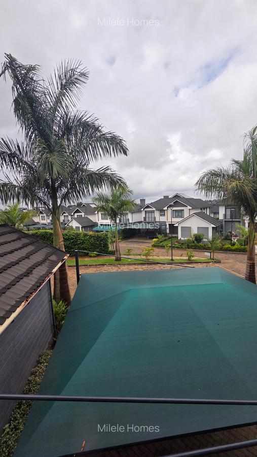 5 Bed Townhouse with En Suite at Paradise - 9