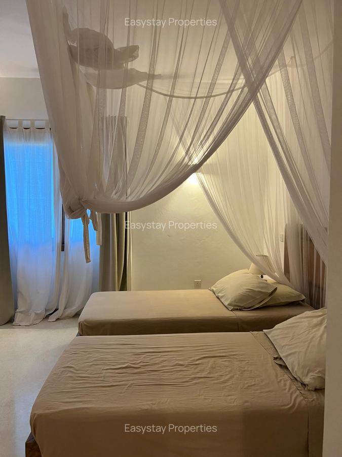 3 Bed Villa with Swimming Pool in Watamu - 6