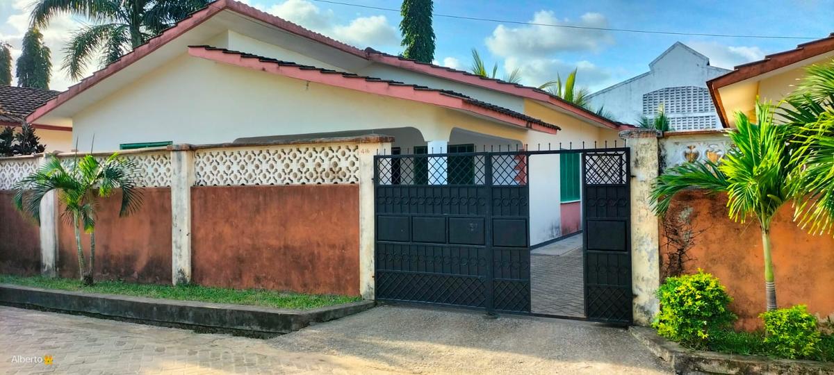 3 Bed House with En Suite in Mtwapa - 1