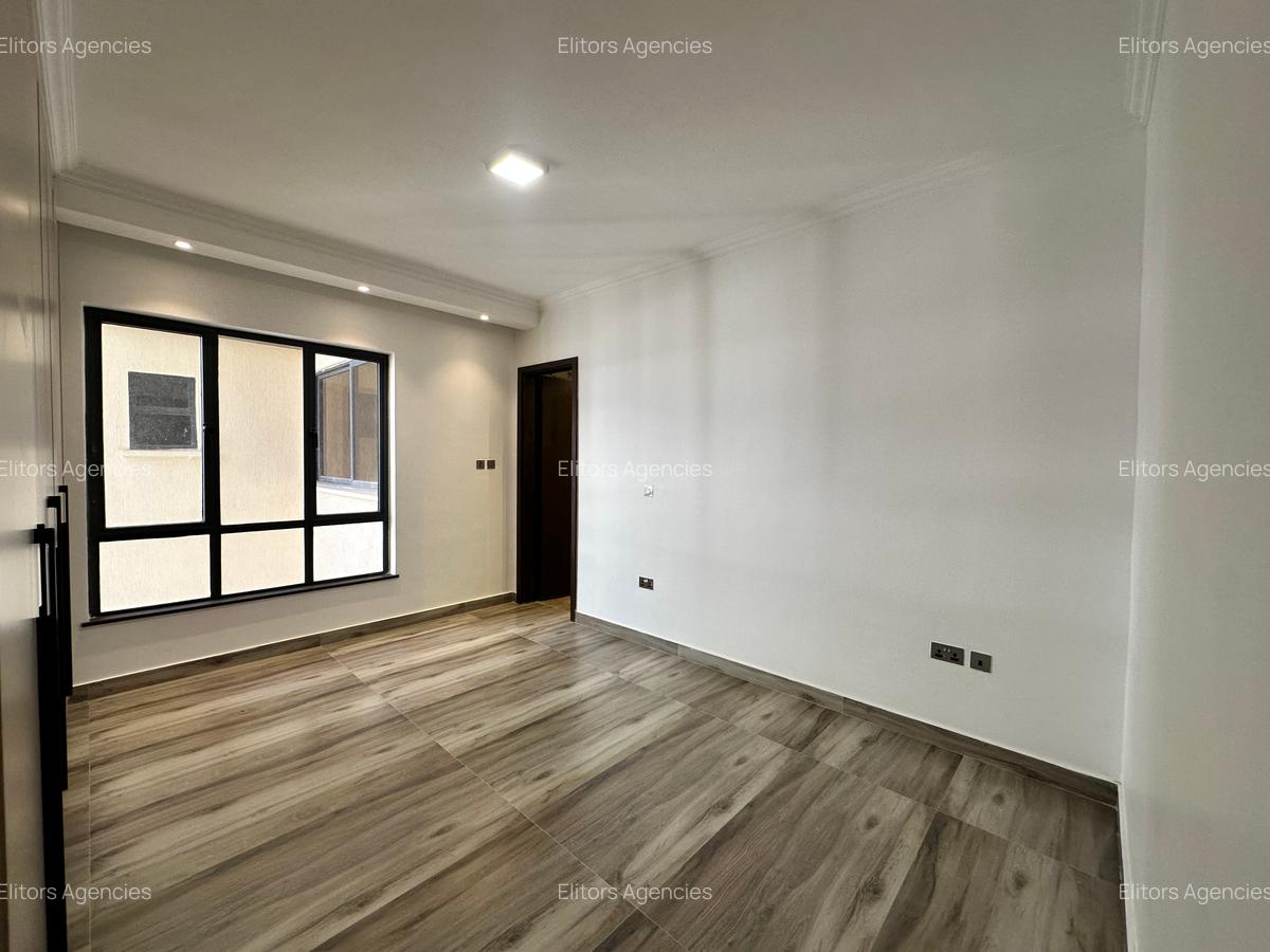 2 Bed Apartment with En Suite at Brookside Drive - 9
