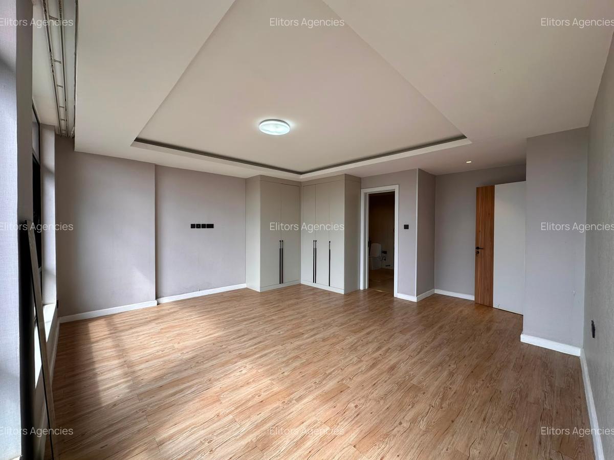 2 Bed Apartment with En Suite at Brookside Drive - 12