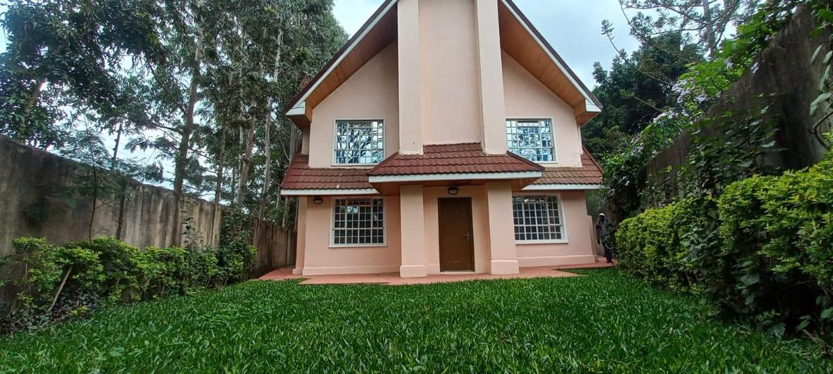 5 Bed Townhouse with En Suite at Lavington Green - 2
