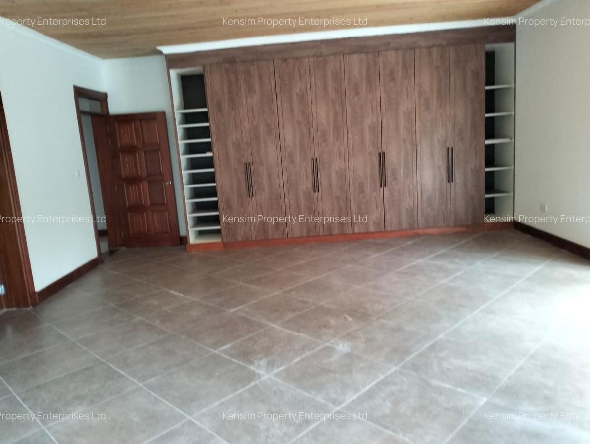 5 Bed Townhouse with En Suite in Rosslyn - 15