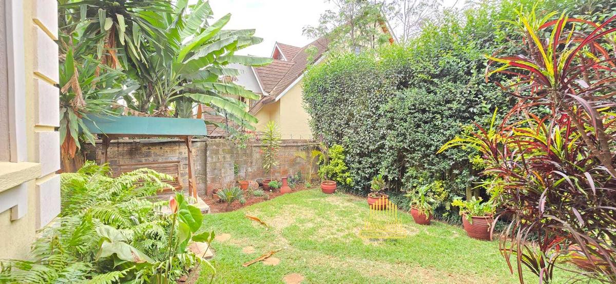 5 Bed Townhouse with En Suite in Lavington - 20